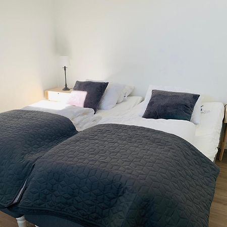Le Coq Heureux Vila Vånga Exterior foto